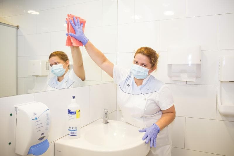 ISS_Spain_Cleaning