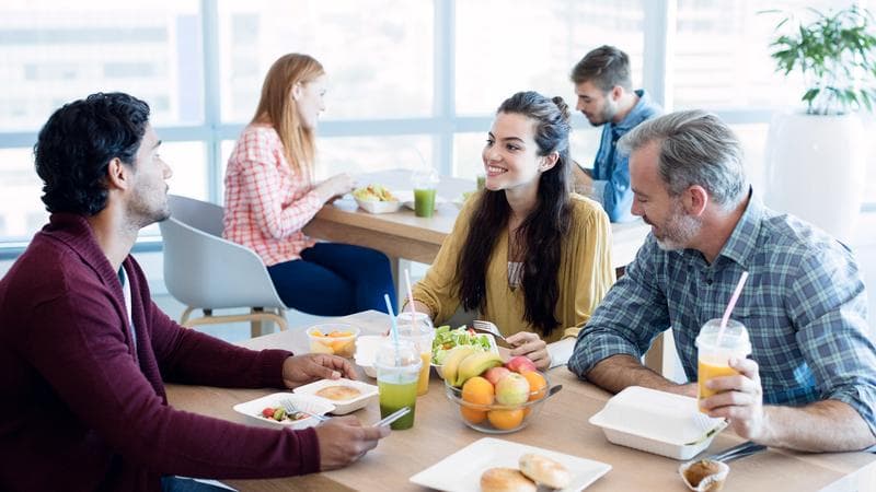 Mobile collaboration robots to automate cleaning tasks in canteens